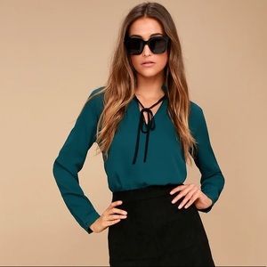 Lulu’s tie front blouse